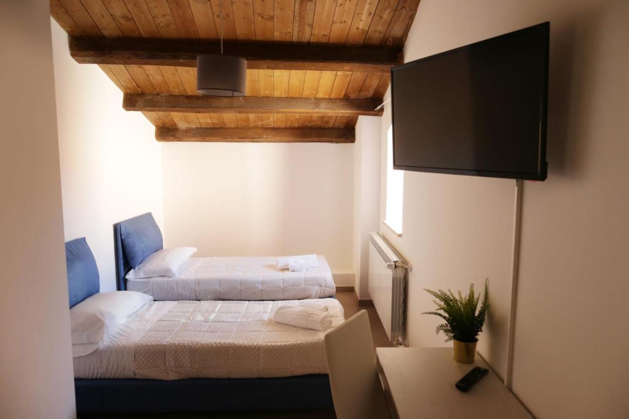 B&B Eden Л'Акуила Экстерьер фото
